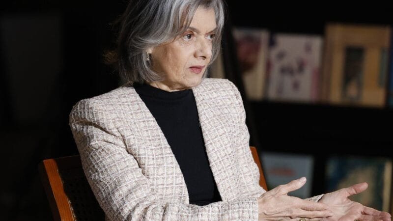 Cármen Lúcia Reflete Sobre Ameaças Machistas e Pressões para Deixar o STF