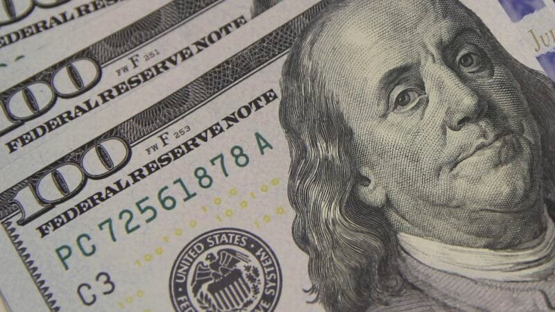 Dólar Atinge Menor Valor em Dois Anos e Bolsa Brasileira Registra Novos Recordes