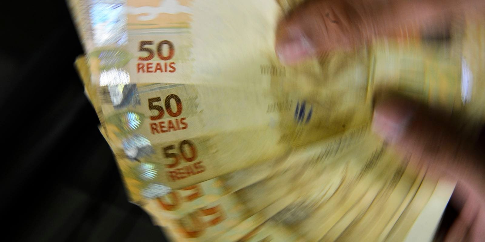 Poupança Registra Retirada Líquida de R$ 11,1 Bilhões em Março