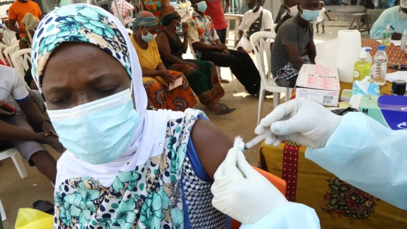 Desenvolvimento da Vacina contra Ebola na África: Expectativas e Desafios