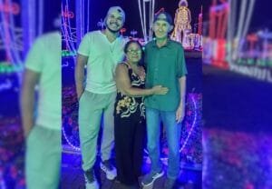 A Jornada Emocionante de um Estudante de Medicina e a Homenagem aos Pais na Cerimônia do Jaleco