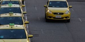 Governo Anuncia Medida Provisória de R$ 30 Bilhões para Taxistas e Motoristas de Aplicativos