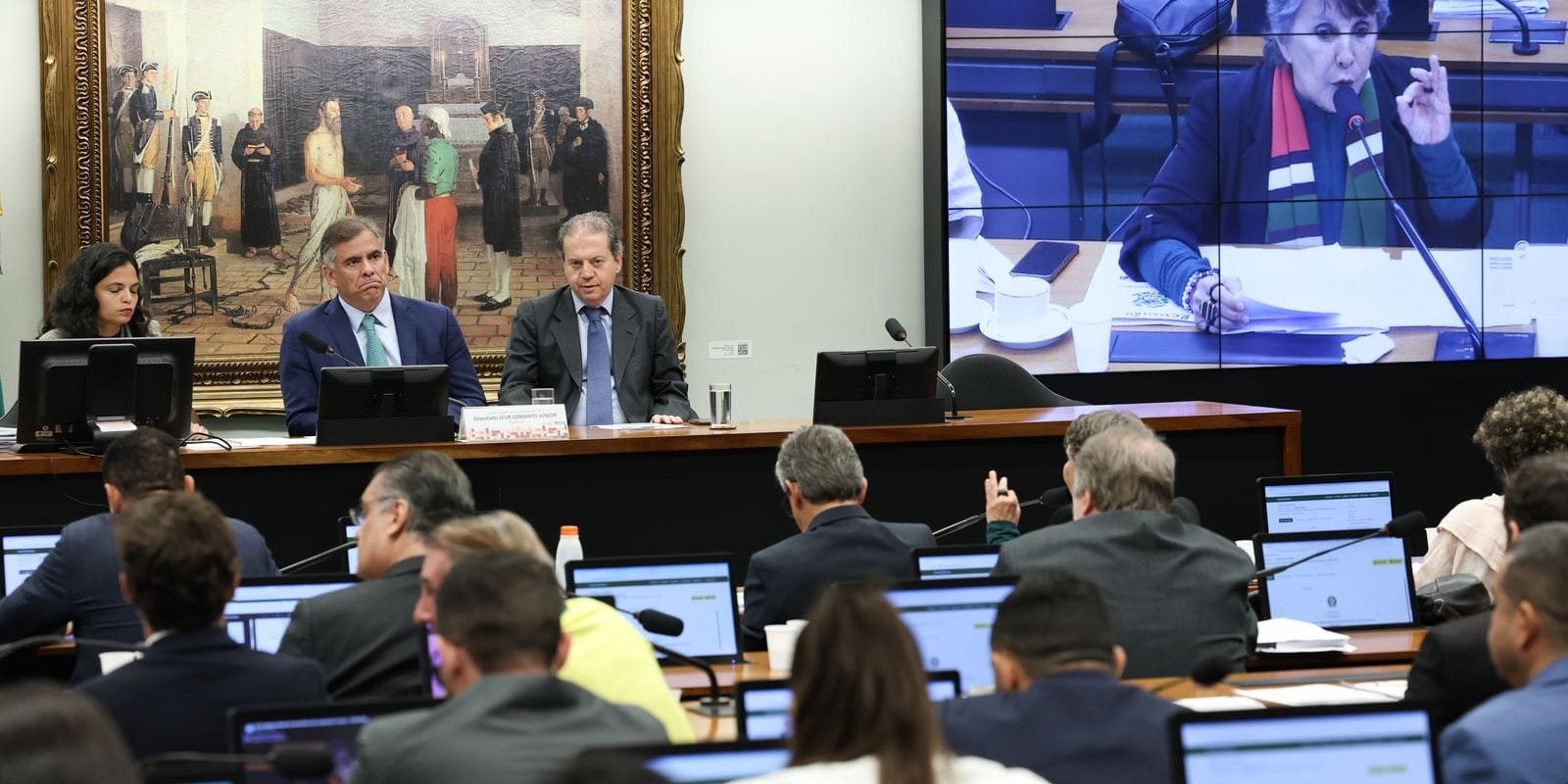 Câmara dos Deputados Aprova Redução da Maioridade Penal para 16 Anos