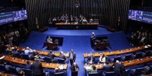 Tramitação da PEC do Fim da Escala 6×1 Enfrenta Obstáculos no Senado