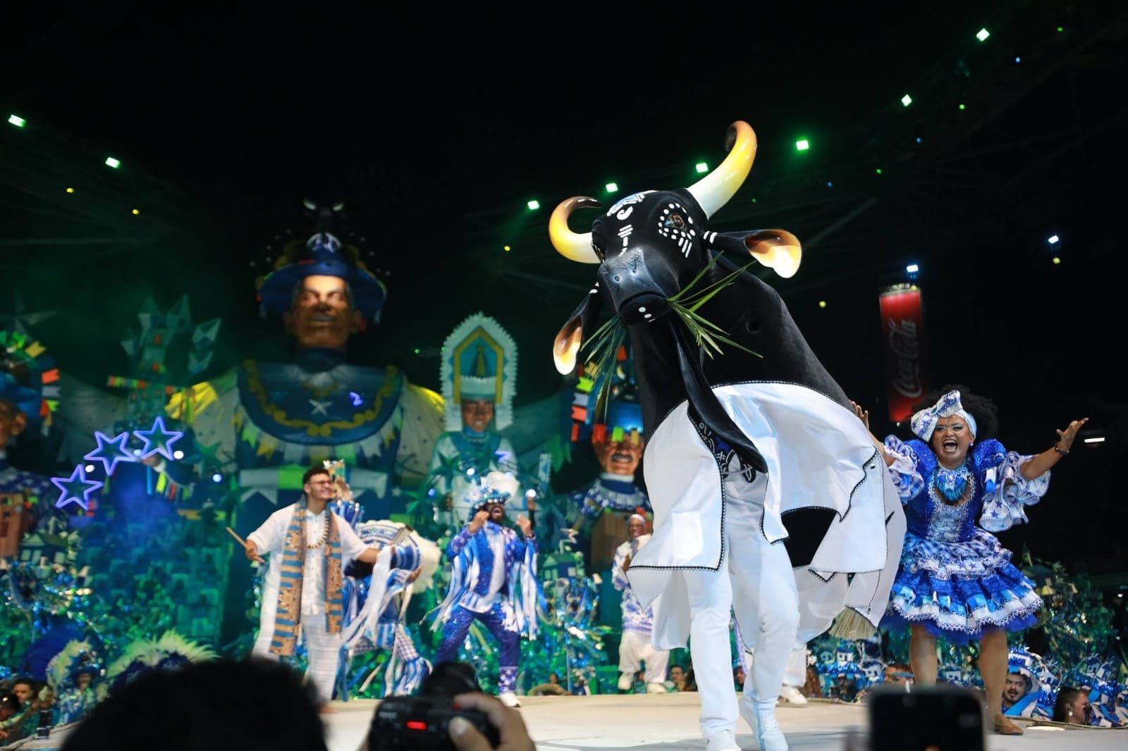Boi Caprichoso Celebra a Amazônia na Segunda Noite do Festival de Parintins 2026