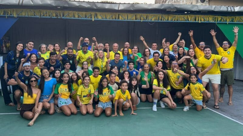 Tradição Familiar: A Torcida da Família Chaves pela Seleção Brasileira na Copa do Mundo