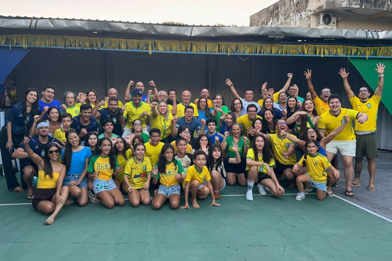 Tradição Familiar: A Torcida da Família Chaves pela Seleção Brasileira na Copa do Mundo