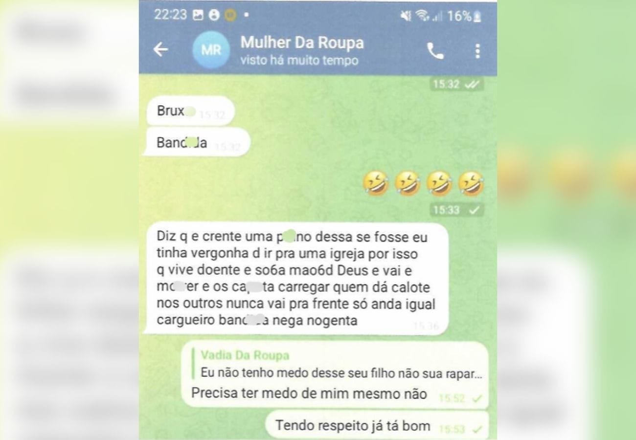 Mulher Recebe Pena de Reclusão por Ofensas Racistas em Aplicativo de Mensagens