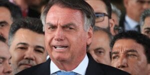 Defesa de Bolsonaro Acompanha Depoimento sobre Arma Autorizado por Moraes