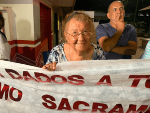 Procissão de Corpus Christi Une Comunidade em Rio Branco com Fé e Devoção