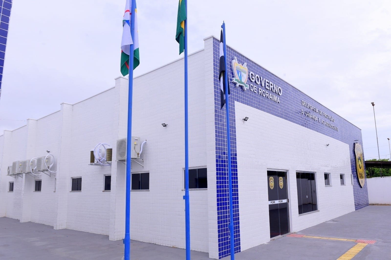 Adolescentes Detidos por Suspeita de Estupro de Menina de 11 Anos em Roraima