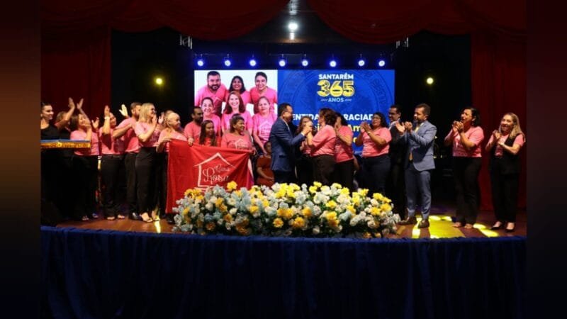 Cerimônia de Entrega da Medalha Padre João Felipe Bettendorf Reconhece Contribuições Locais em Santarém