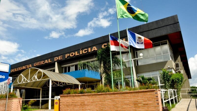 Justiça do Amazonas Revoga Exigência de Autorização para Entrevistas de Policiais Civis