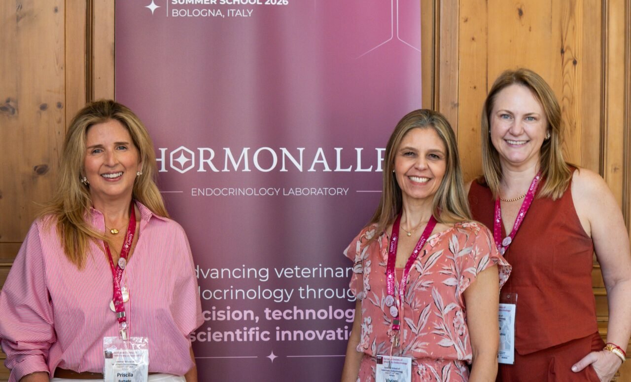 Hormonalle Destaca-se na Endocrinologia Veterinária em Evento Internacional