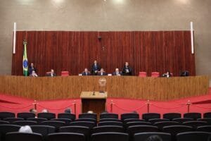 TSE Suspende Julgamento da Candidatura de Arthur Henrique e Adia Diplomação em Roraima