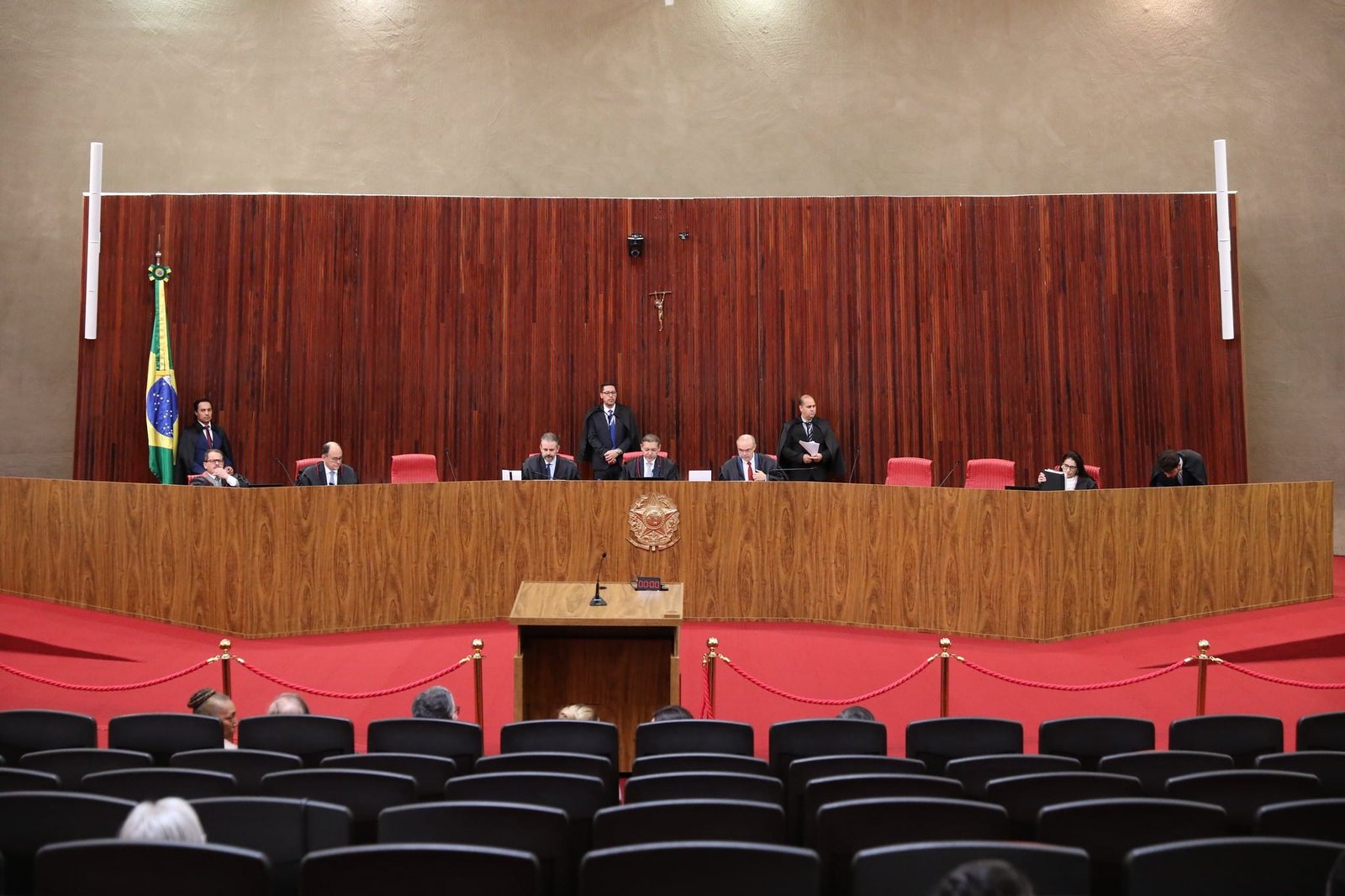 TSE Suspende Julgamento da Candidatura de Arthur Henrique e Adia Diplomação em Roraima