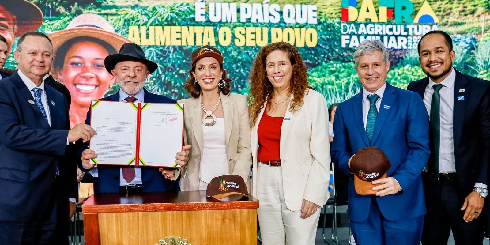 Lula Defende Soberania Alimentar e Anuncia Investimentos para Agricultores