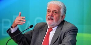 Senador Jaques Wagner convocado pela Polícia Federal para depor sobre investigações do Banco Master