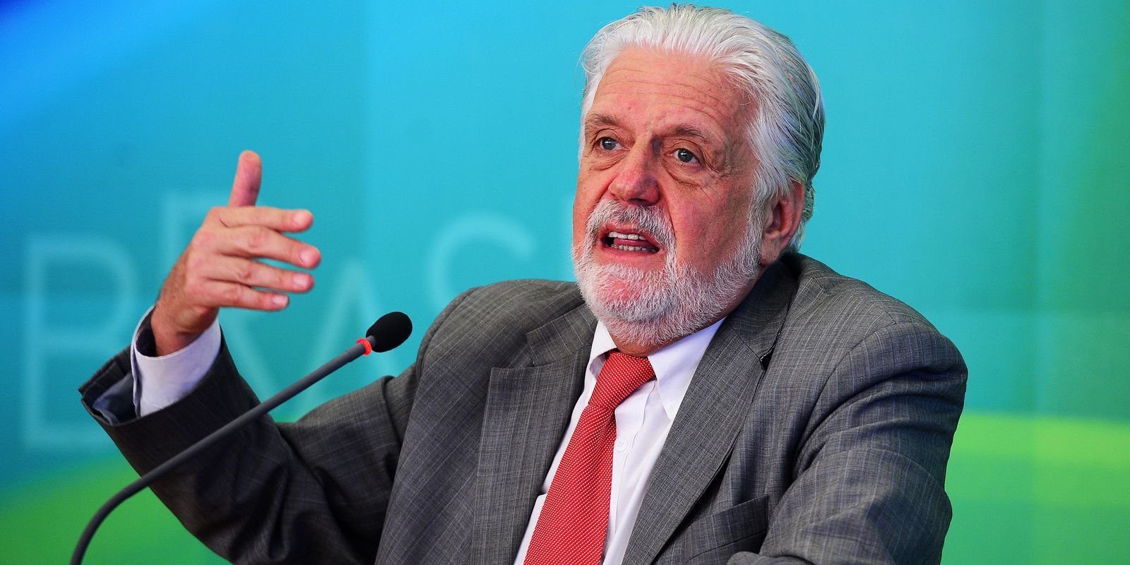 Senador Jaques Wagner convocado pela Polícia Federal para depor sobre investigações do Banco Master