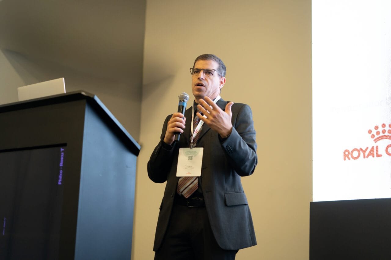 Avanços no Manejo do Hiperparatireoidismo Secundário Renal em Congresso Veterinário