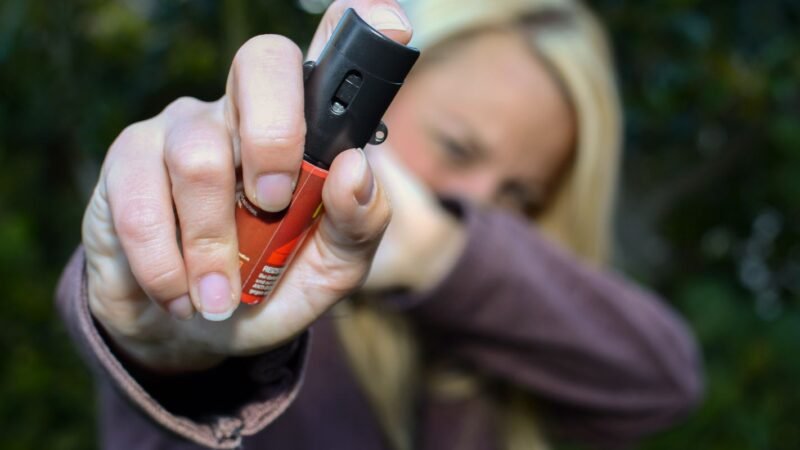 Spray de Pimenta: Medida Controversial para Segurança Feminina