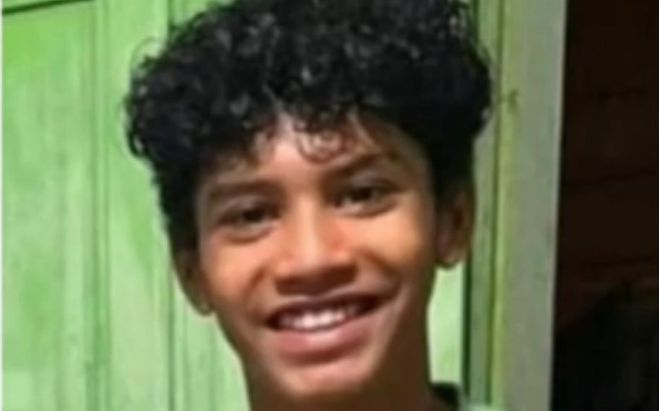 Buscas seguem por adolescente de 12 anos desaparecido em rio no Amazonas