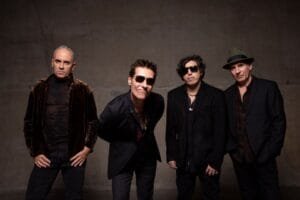 Dia Mundial do Rock é celebrado com show gratuito do Capital Inicial em Macapá