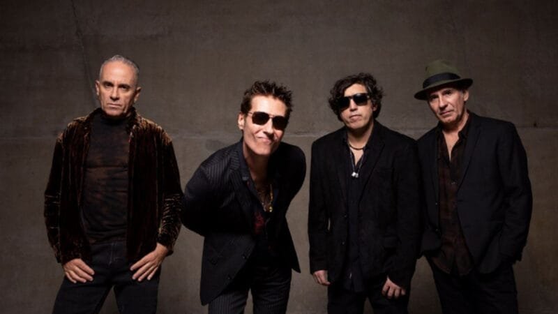 Dia Mundial do Rock é celebrado com show gratuito do Capital Inicial em Macapá