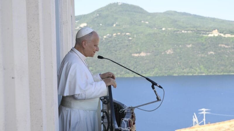 O Papa Leão XIV Inicia Período de Descanso em Castel Gandolfo