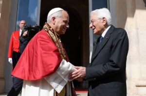 Papa Francisco Agradece ao Presidente Mattarella em Aniversário de 85 Anos