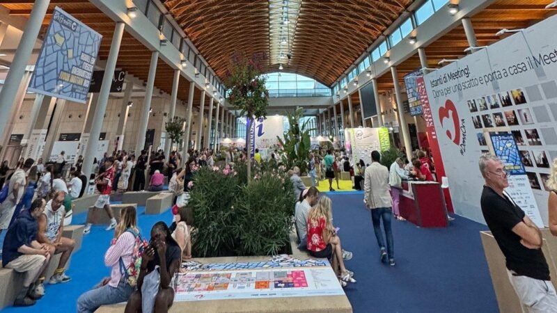 Encontro de Rimini Promove Oito Eventos com a Livraria Editora Vaticana