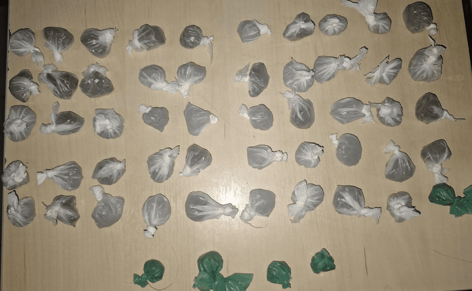 Detenção de Adolescente e Mulher Grávida por Tráfico de Drogas em Boa Vista