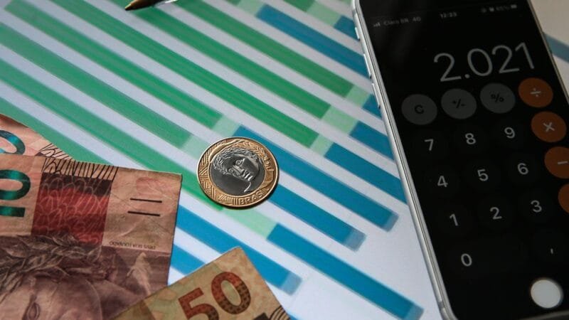 Mercado Financeiro Revisa Projeções de Inflação e Juros para os Próximos Anos