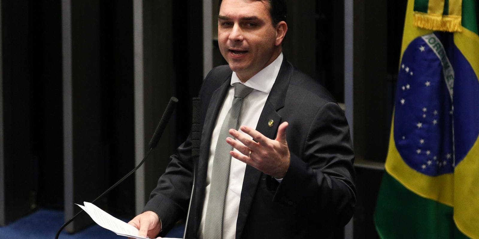 PGR Solicita Oitiva de Flávio Bolsonaro em Investigação de Calúnia contra Lula