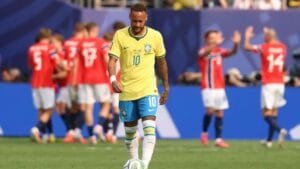 Neymar Sugere Fim de Ciclo na Seleção Brasileira Após Eliminação na Copa do Mundo