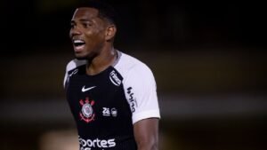 Juventus Avalia Proposta por André e Inicia Sondagens