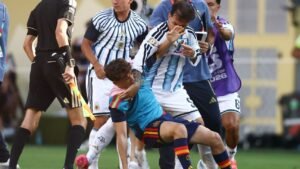 Ibrahimovic Critica Paredes e Revela Opinião Polêmica