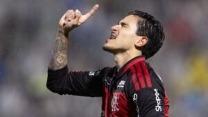 Flamengo Brilha com Goleada sobre Chapecoense em Grande Estilo