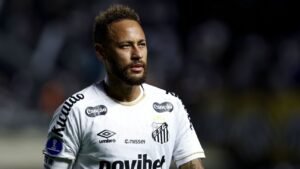 Gabigol Apoia Neymar e Responde Críticas Após Cobrança no Santos