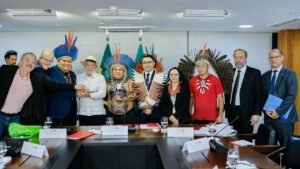 Lideranças Indígenas Celebram Compromisso de Lula com a Proteção do Rio Tapajós