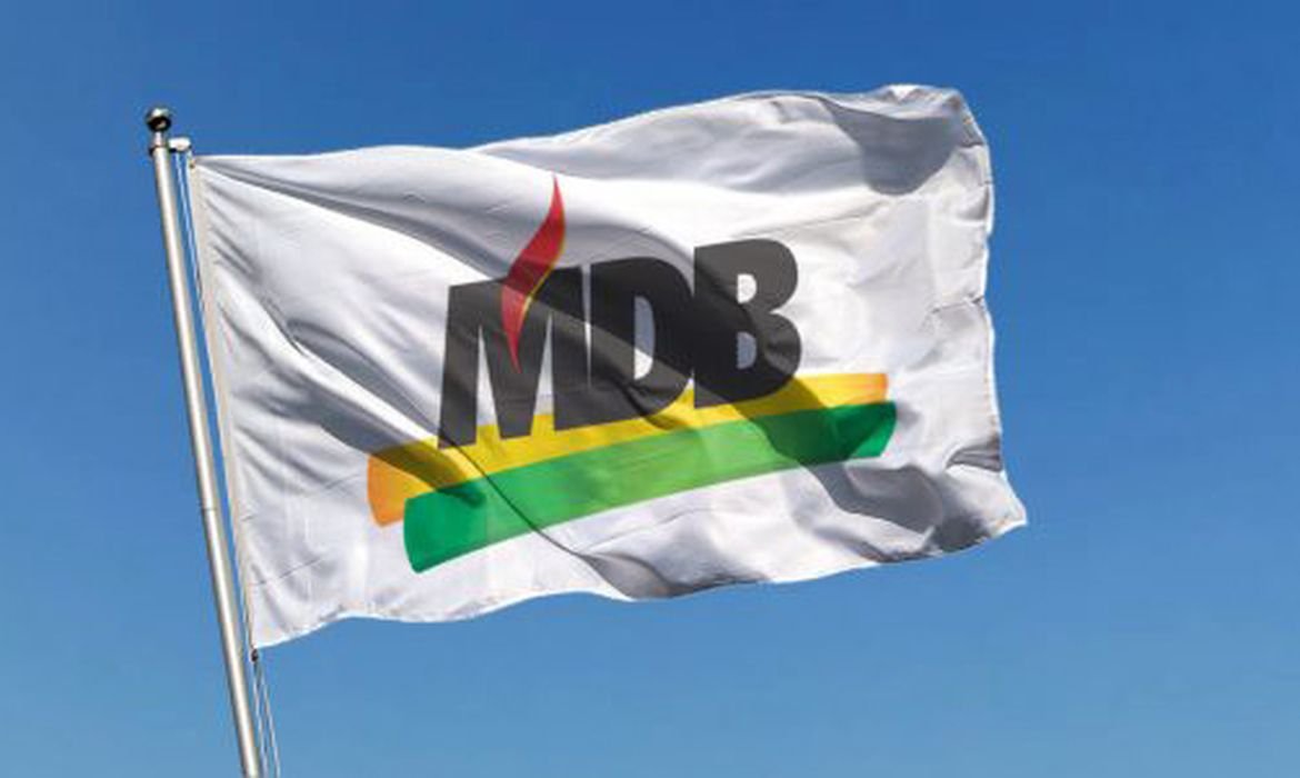 MDB oficializa ausência na disputa presidencial e libera diretórios estaduais