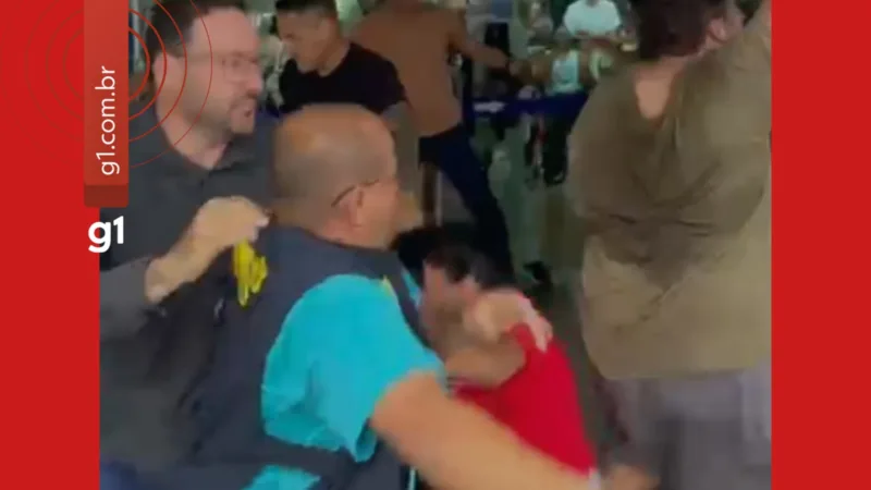 Conflito entre Estudantes e Servidores da Prefeitura de Rio Branco Durante Protesto por Transporte Coletivo