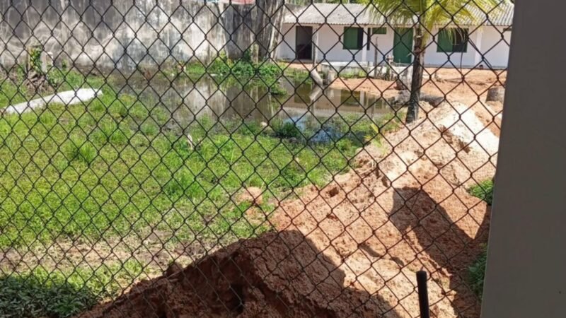 Enfermeiro é flagrado atuando como pedreiro durante expediente em Tarauacá