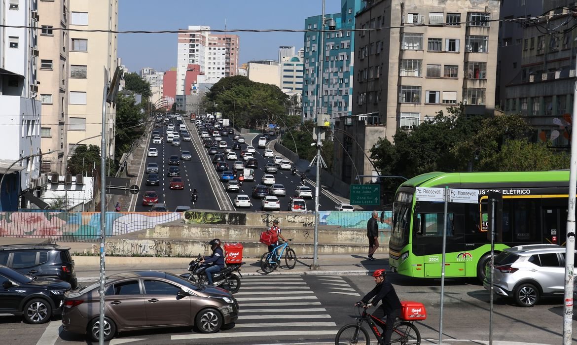 Programa Move Brasil inicia oferta de crédito para compra de motos e bicicletas elétricas