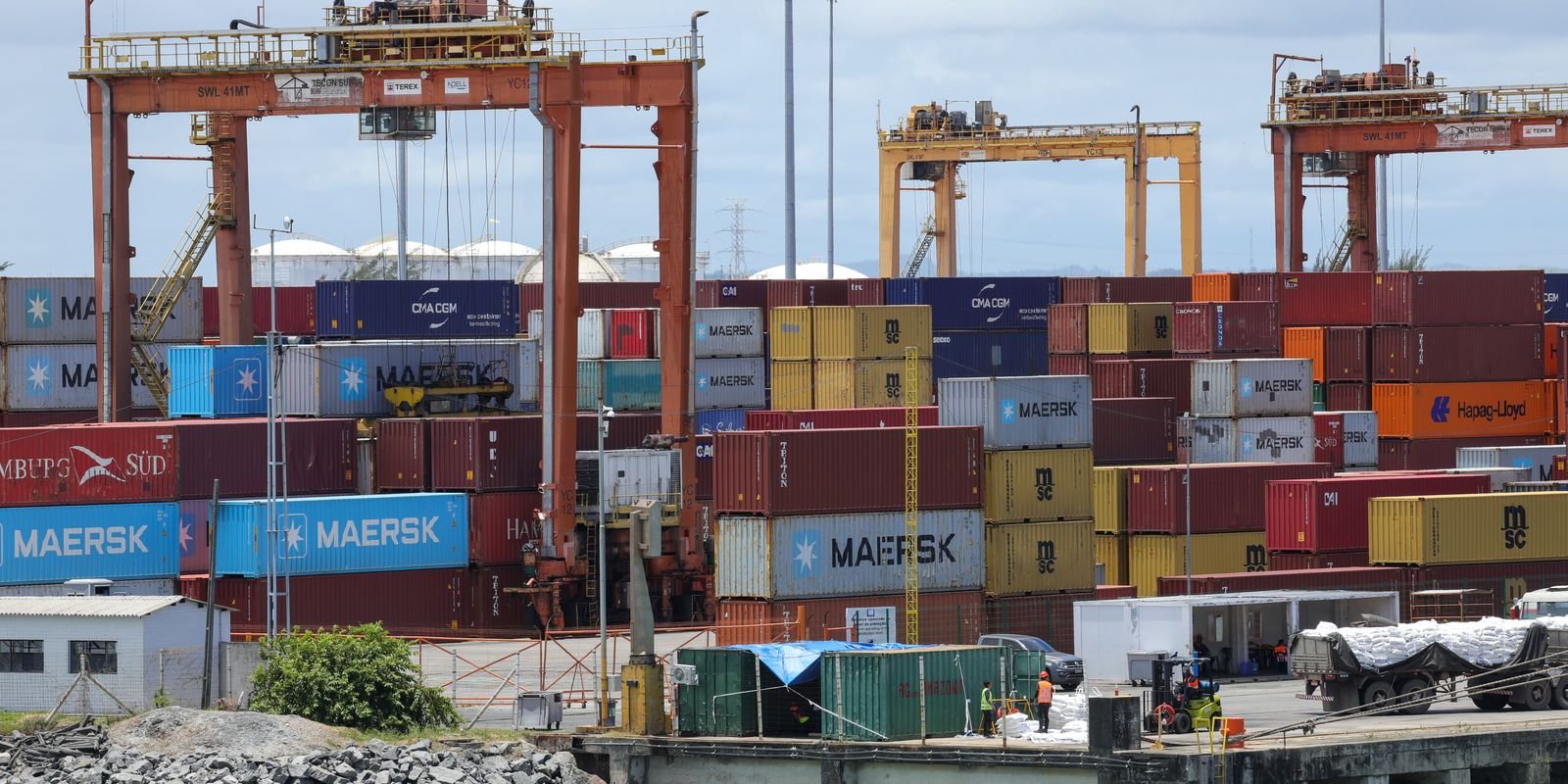 Novas Tarifas dos EUA Impactam Bilhões em Exportações Brasileiras