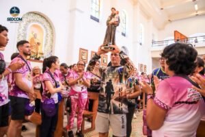 Peregrinação de Romeiros de Oriximiná e Alenquer chega a Óbidos em celebração à Sant’Ana