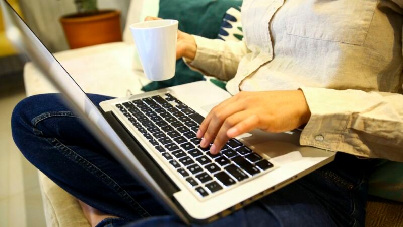 Cerca de 70% dos brasileiros temem comprar medicamentos online, revela pesquisa