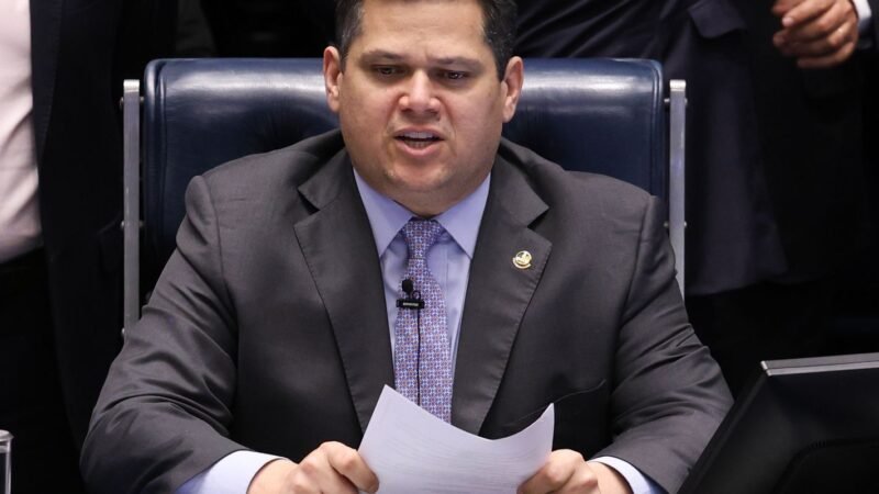 Governo Solicita Criação de Comissão para Análise da MP das Blusinhas