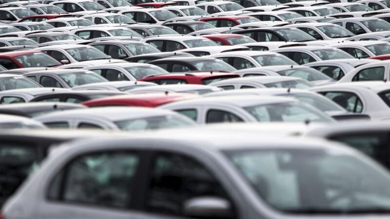 Crescimento dos Emplacamentos de Veículos em Julho: Um Olhar Sobre o Setor Automotivo