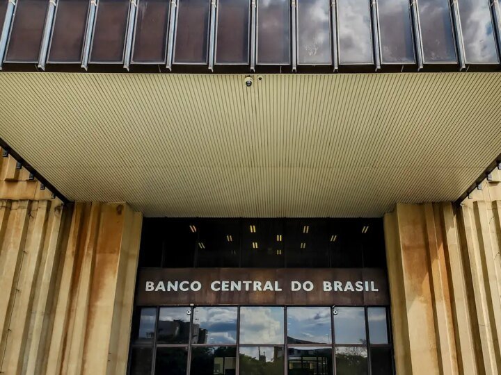 Copom Reduz Taxa Selic para 14% ao Ano em Quarta Redução Consecutiva